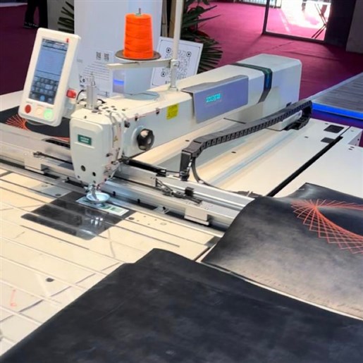 نمادوز و سرخدوز کاپشن و کفش