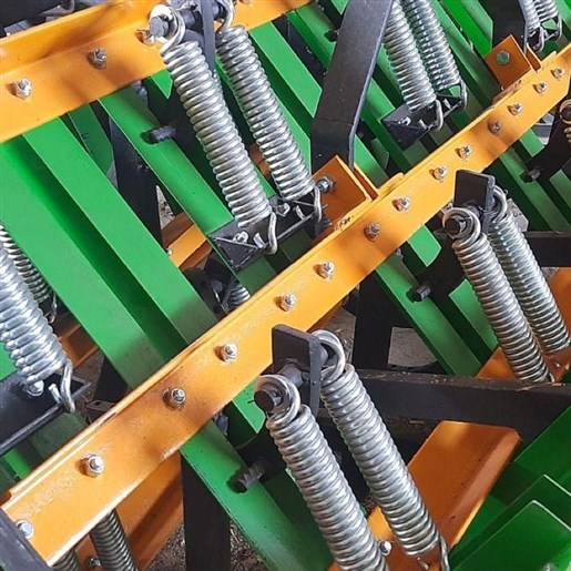 کلتیواتور فنری