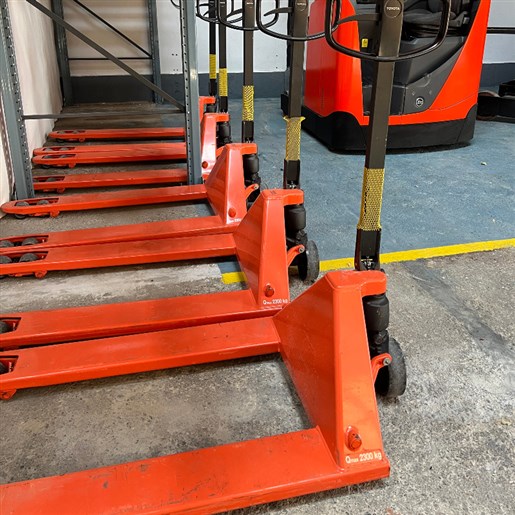 جک پالت دستی تویوتا