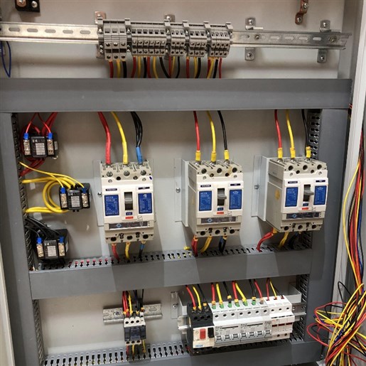 تابلو برق صنعتی و ساختمانی