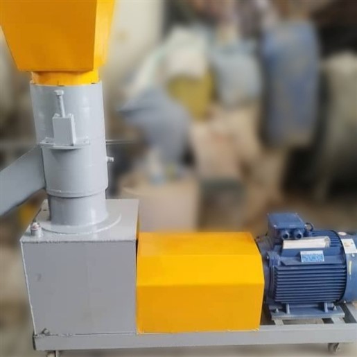 پلت زن دام و طیور