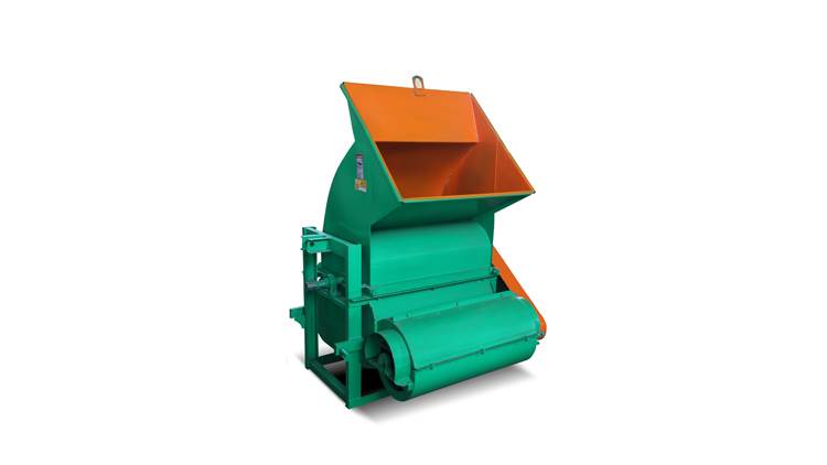 علوفه کوب تراکتوری
