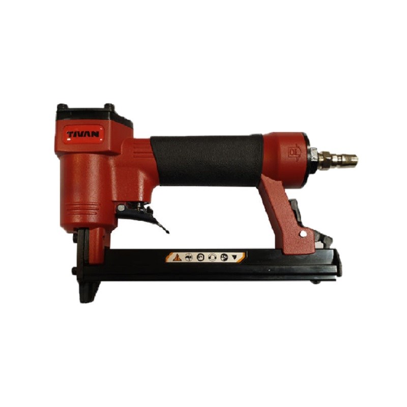 منگنه کوب بادی ۸۰۱۶ تیوان