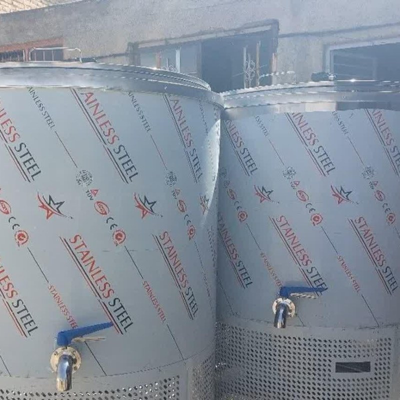 شیرسردکن و پاتیل پخت شیر