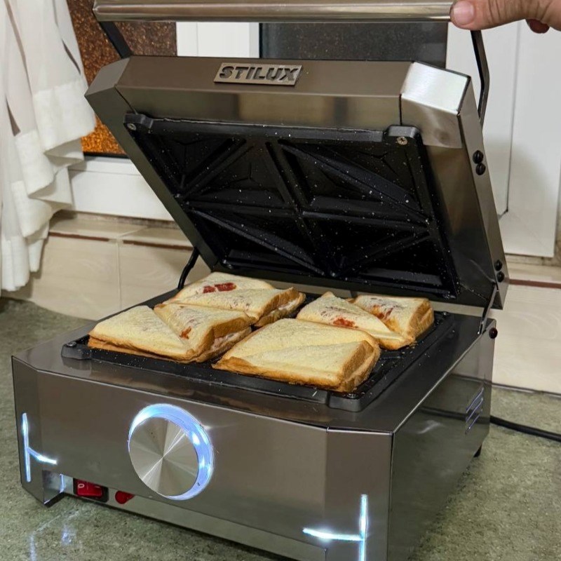 دستگاه اسنک ساز صنعتی ۸ خانه برند سیلوا