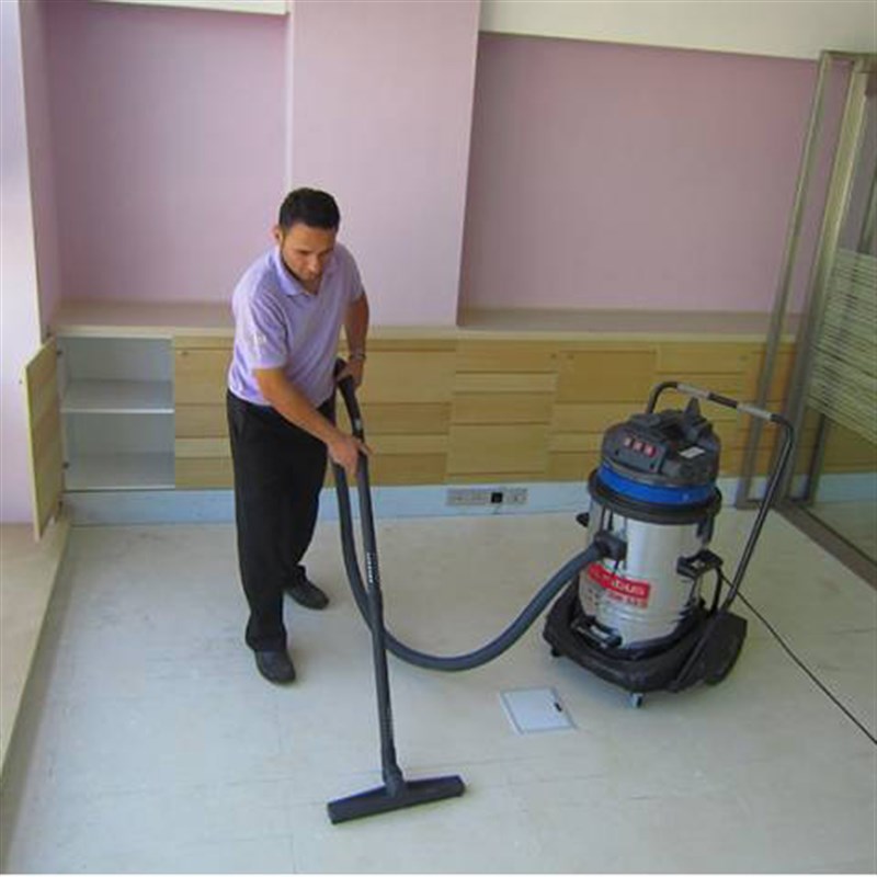 جاروبرقی صنعتی