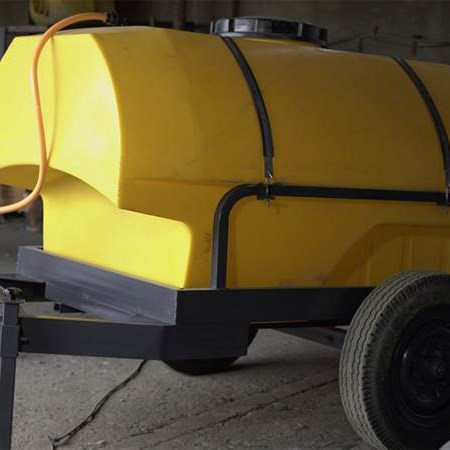 سمپاش 2000 لیتری لانس دار با پمپ برتولینی مدل 16667