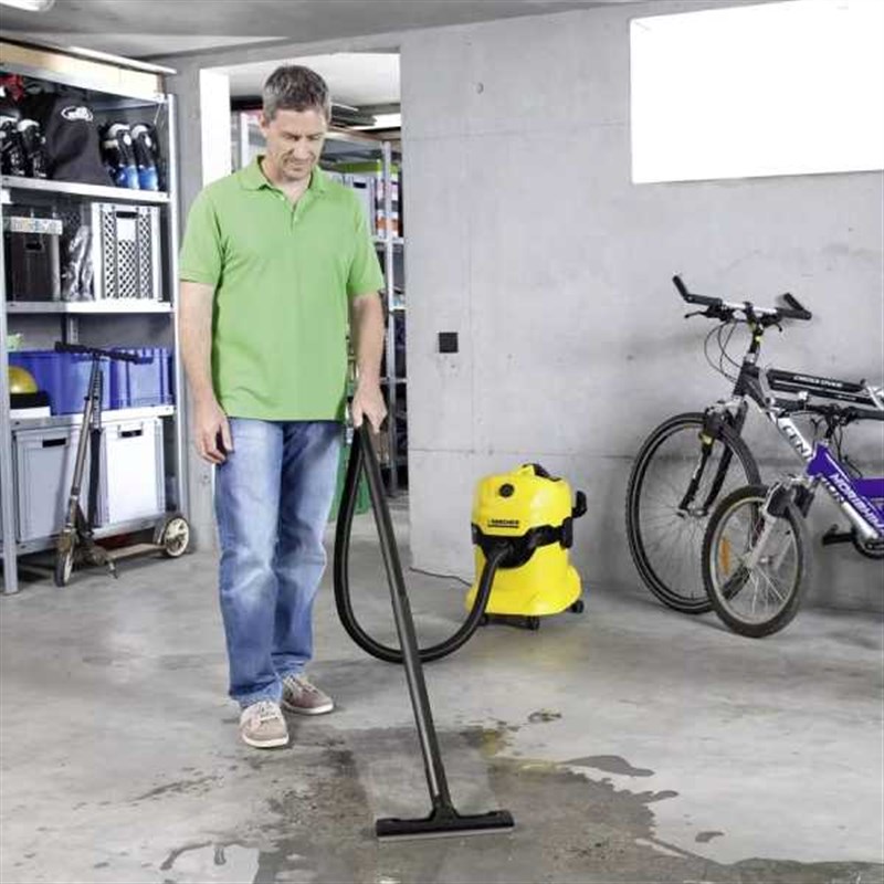 جاروبرقی خانگی آب و خاک کارچر WD4