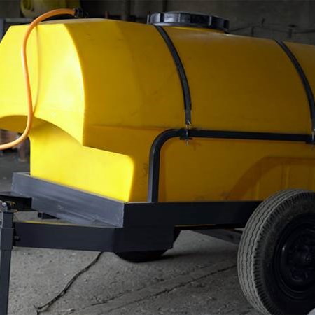 سمپاش 1000 لیتری لانس دار با پمپ برتولینی مدل 16673